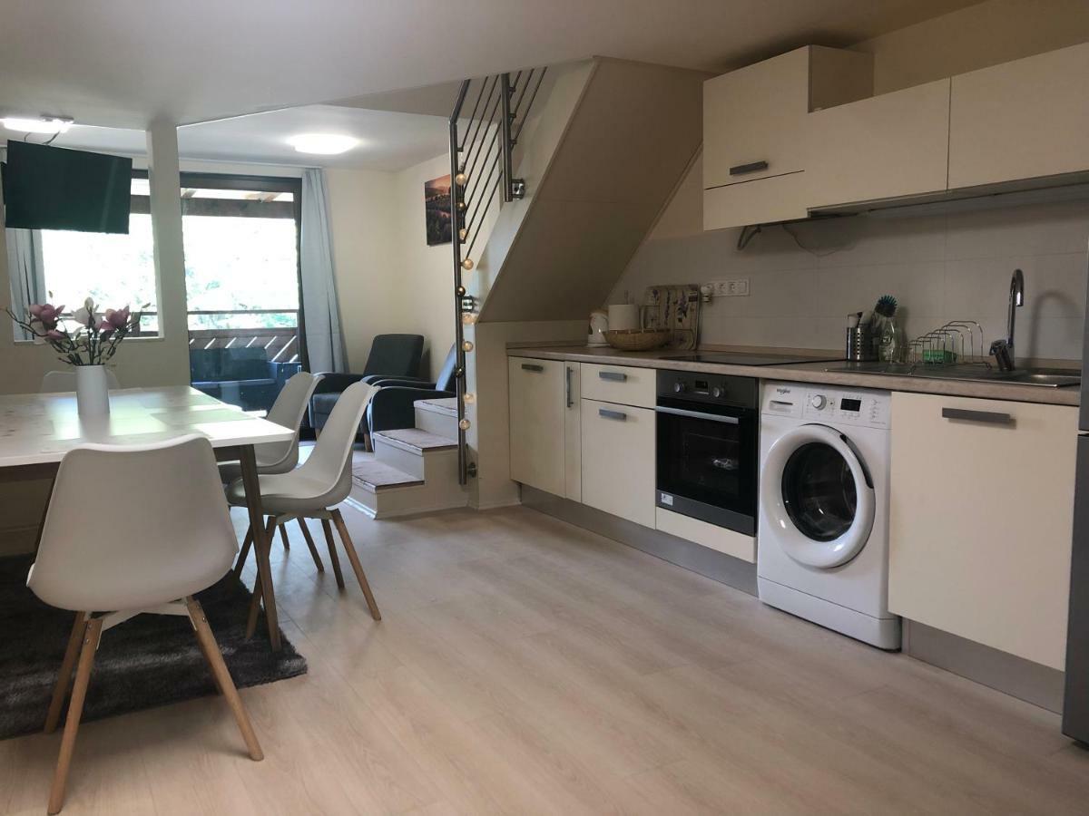 Balatonfůzfő Beachfront Studio Apartman 아파트 호텔 외부 사진